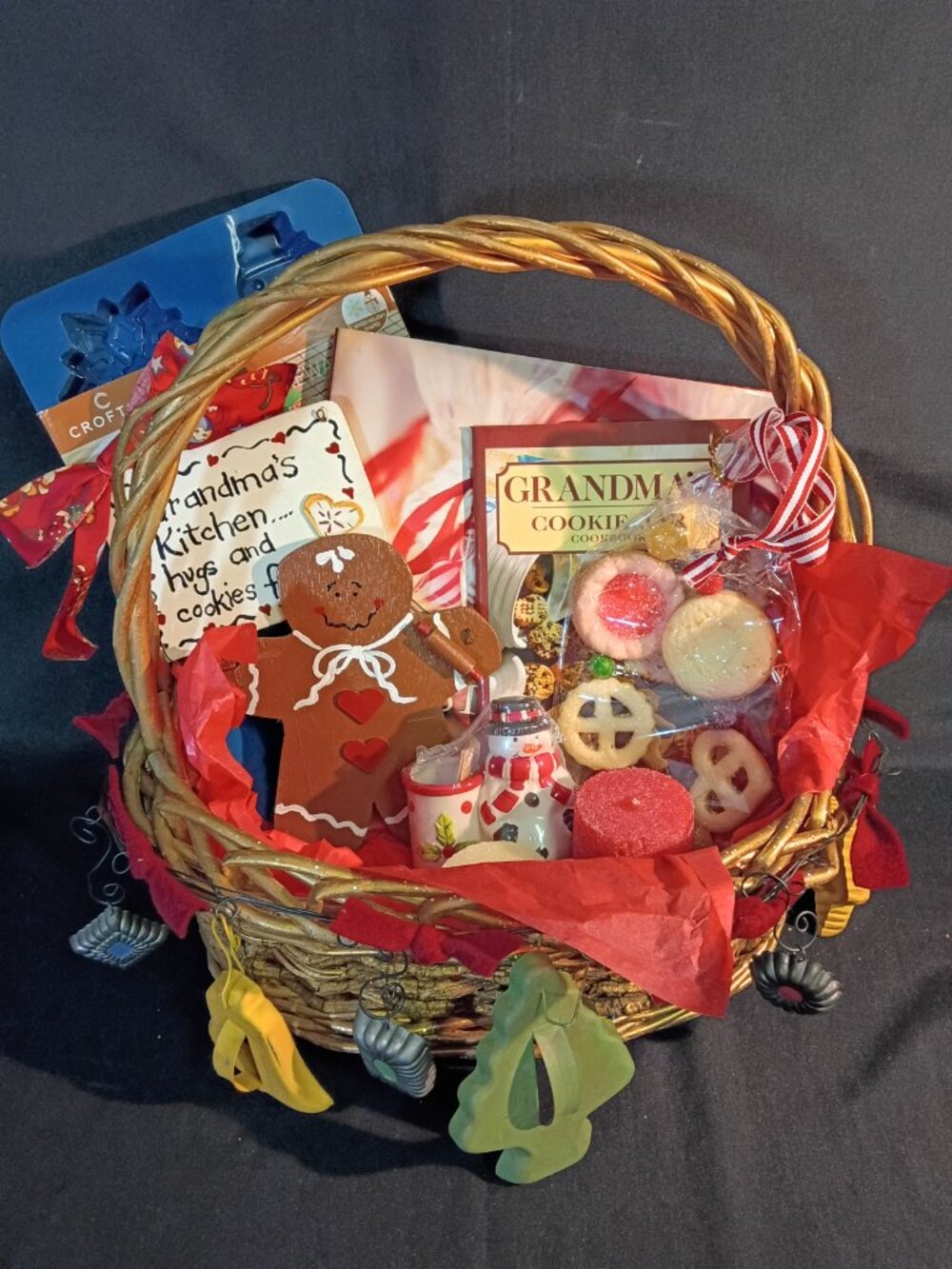 Grandma’s Kitchen “Hugs & Cookies” Christmas Gift Basket